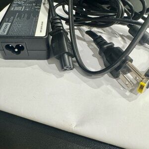 Lenovo 90W AC Adapter A22-090P1A